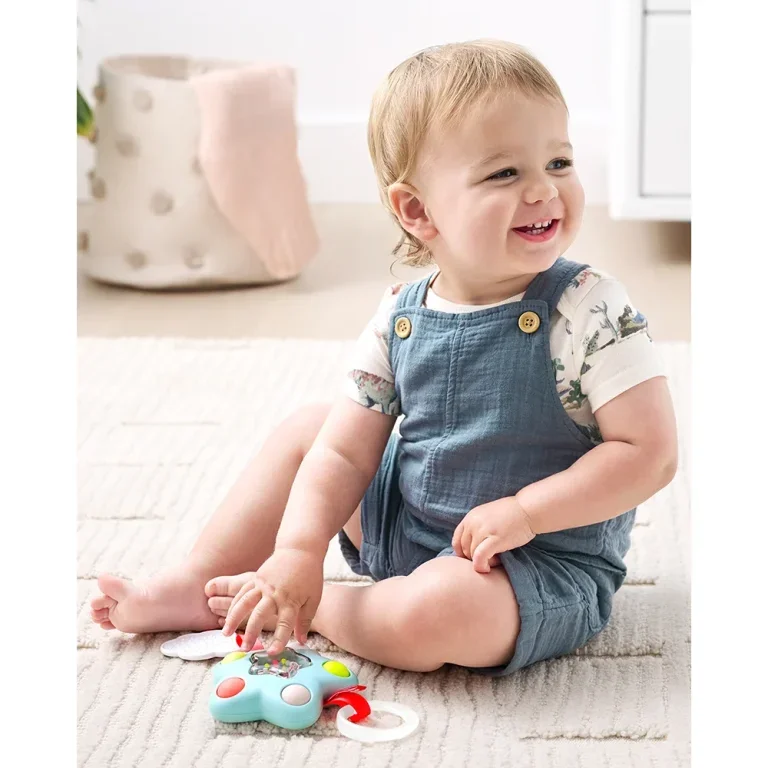 Skip-Hop-decija-igracka-sa-glodalicom-zvezda-9Q239010-3-768x768