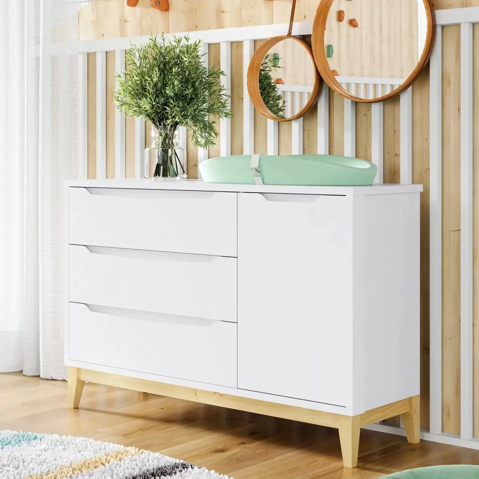 3008-0435-8-comoda_infantil_branco_com_porta_retro_amor_perfeito_divicar_385212