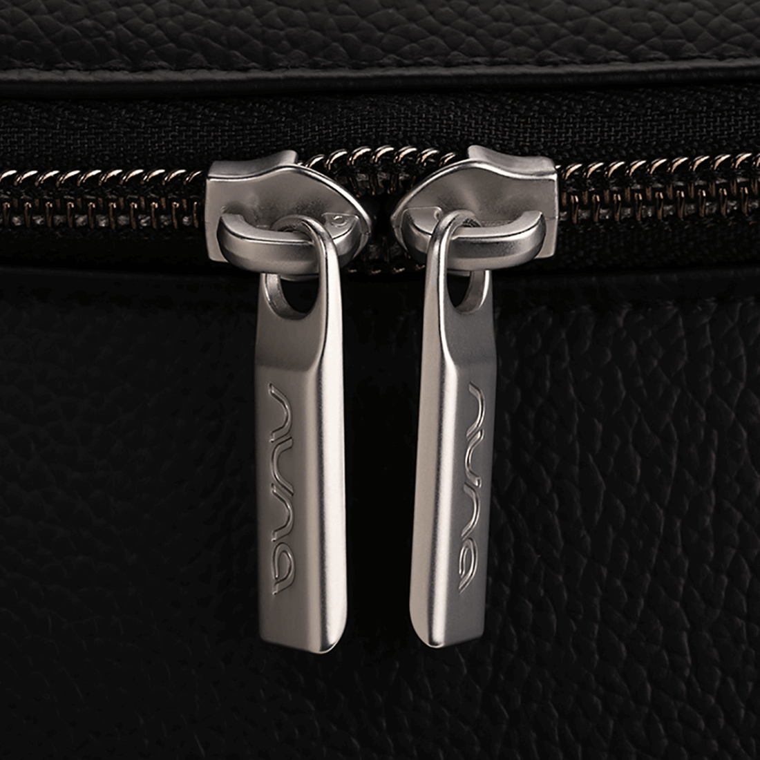 nuna_essential_bag_bmw_element_zipper_usgl_web